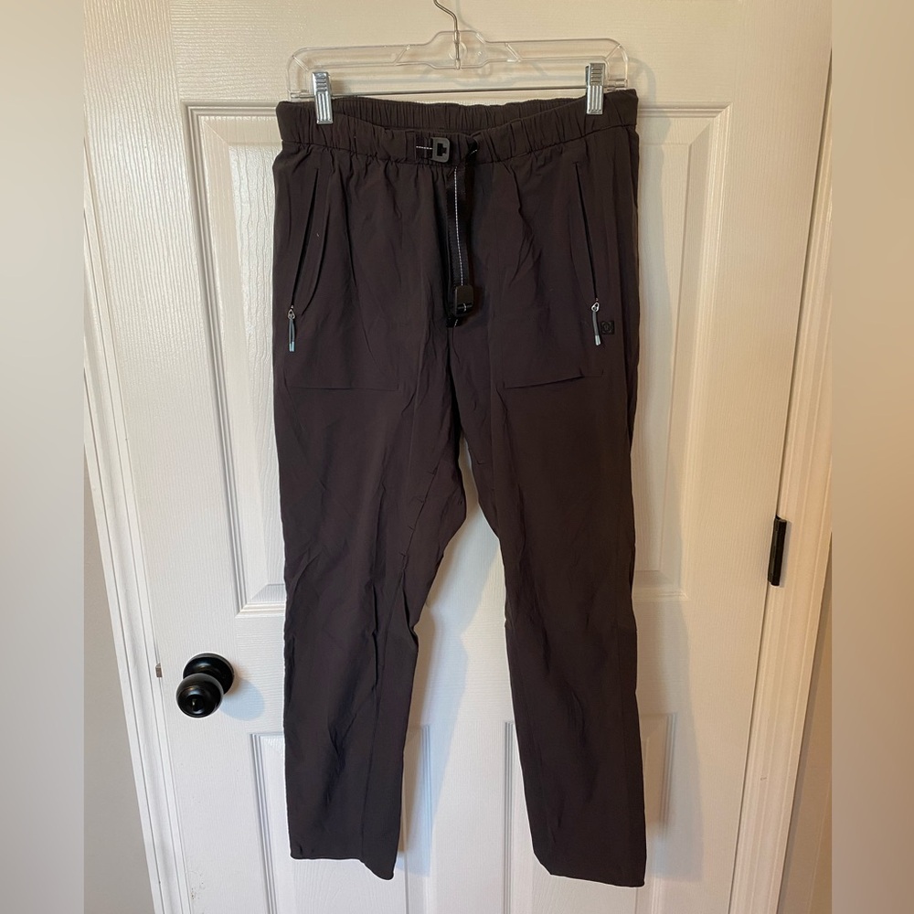 Lululemon Lab- grey pants